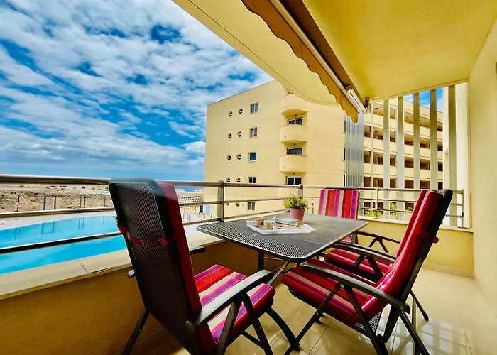 Apartamento Poolside Paradise