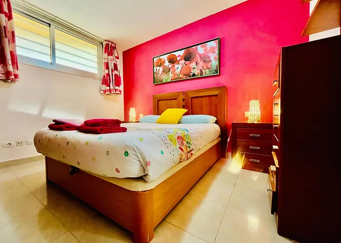 Poolside Paradise * Costa Adeje (Tenerife)