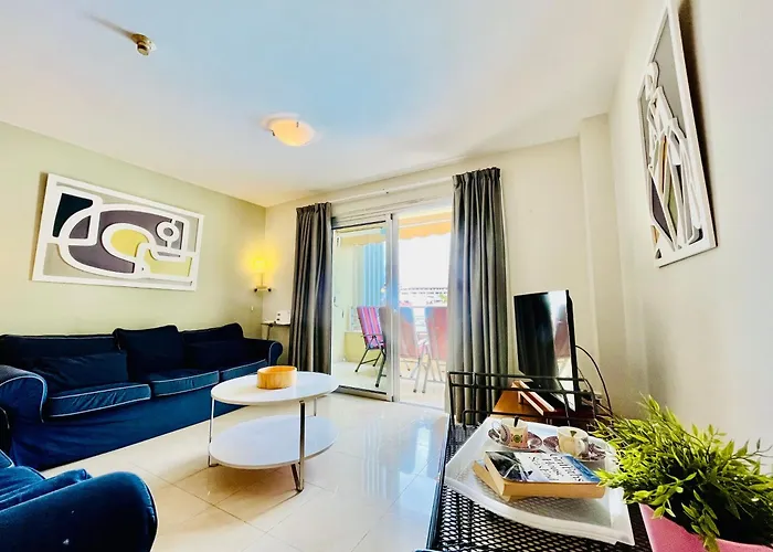 Apartamento Poolside Paradise