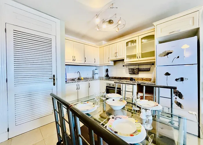 Apartamento Poolside Paradise